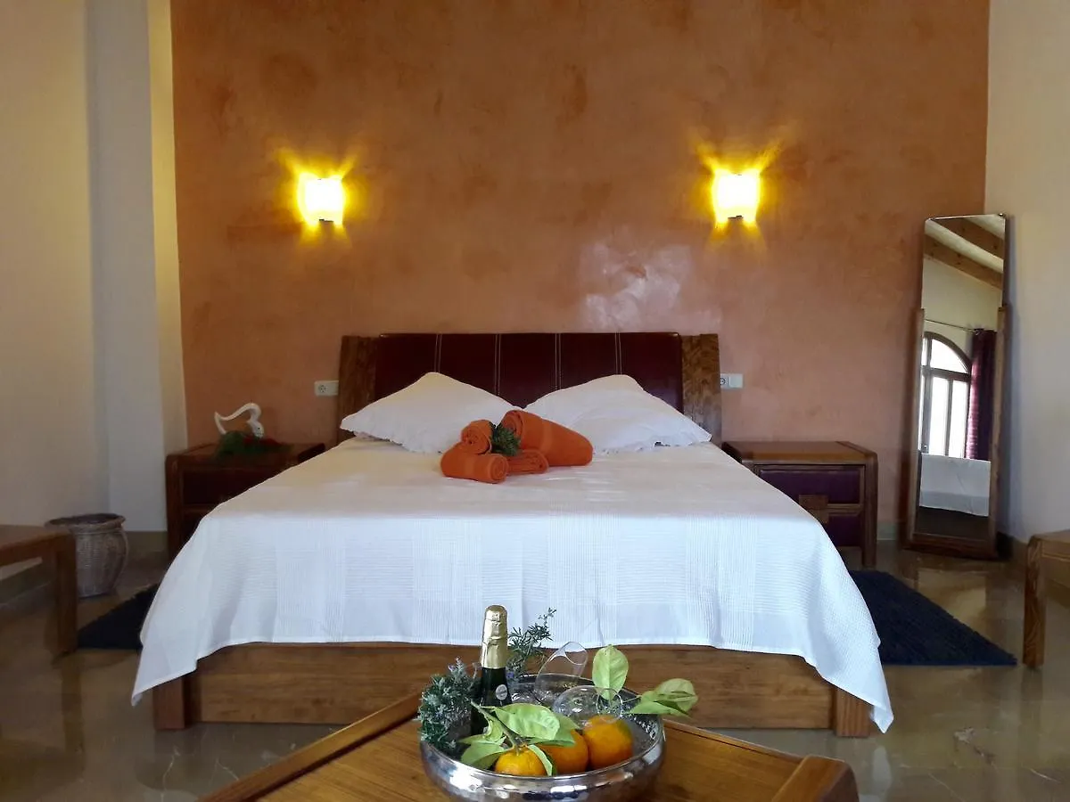 Bed and Breakfast Finca Can Canti Artá 0*,